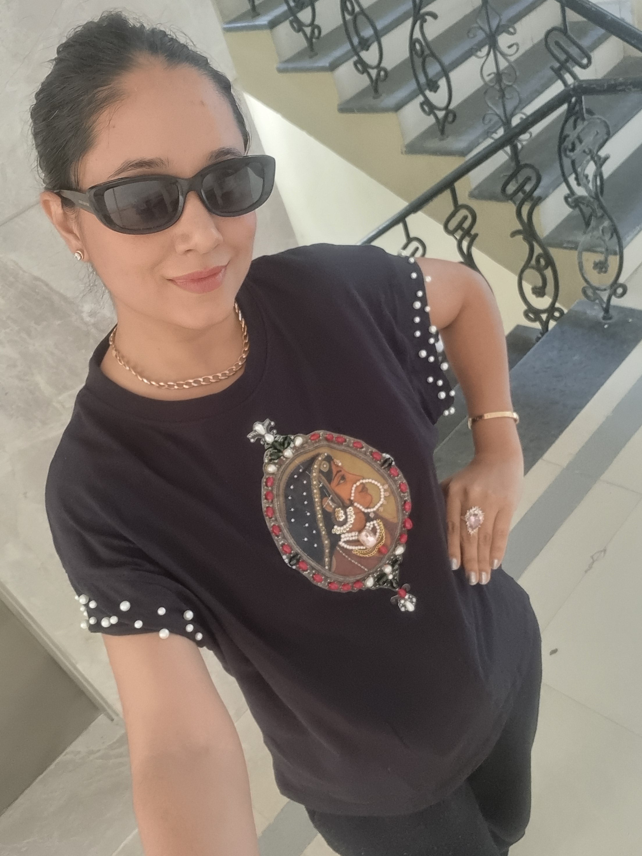 2100/- Royal Aura t-shirt